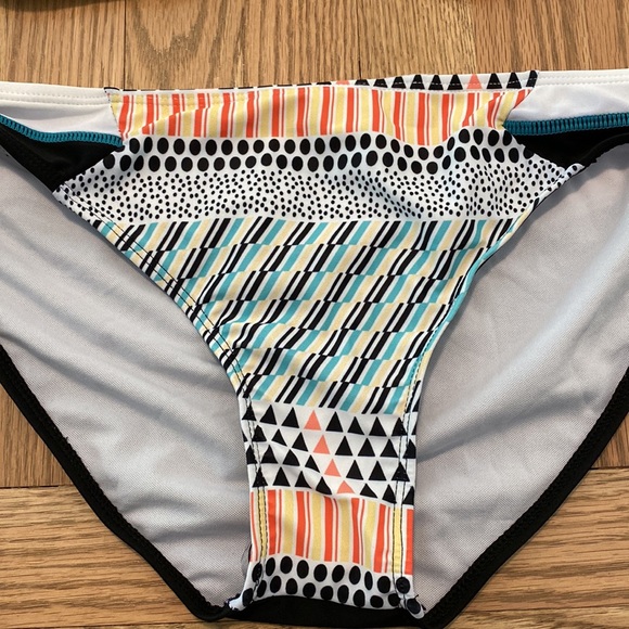 NWOT Cupshe Size Large Bikini Bathing Suit - Picture 5 of 13